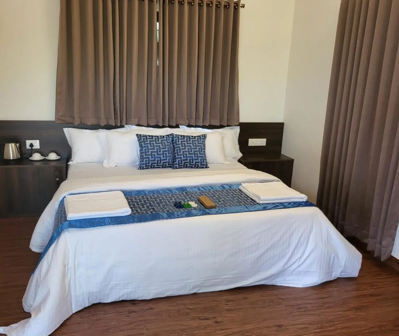 The Riverbells -An Island Stay Alappuzha